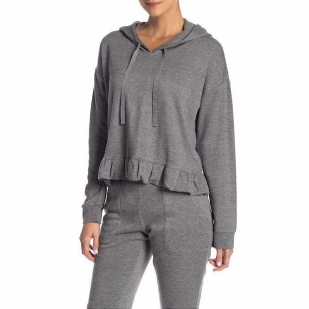 Free Press top women extra small Free Press Flirty Fleece Ruffle Hoodie Gray NWT